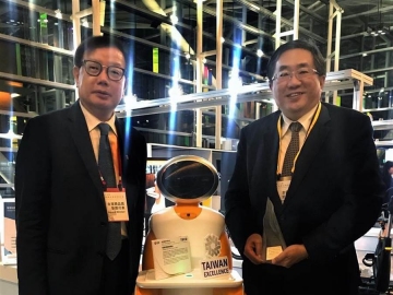 東元智慧送餐服務(wù)機(jī)器人 獲臺灣精品獎銀質(zhì)獎