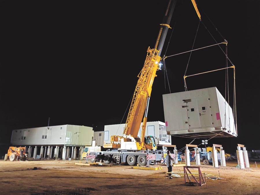 東元系統(tǒng)化設(shè)備e-house(預(yù)裝式電器間),在美國漂亮出擊。圖/東元提供