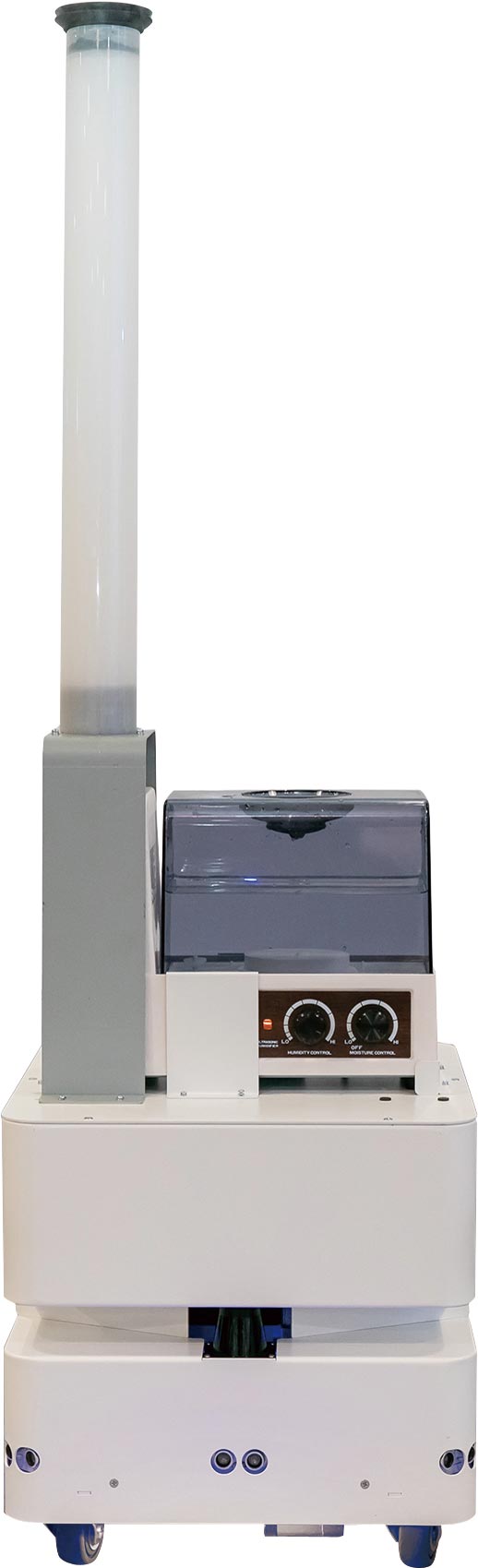 防疫機(jī)器人展現(xiàn)東元智慧移動(dòng)平臺(tái)（AGV）更多元應(yīng)用。圖／東元提供